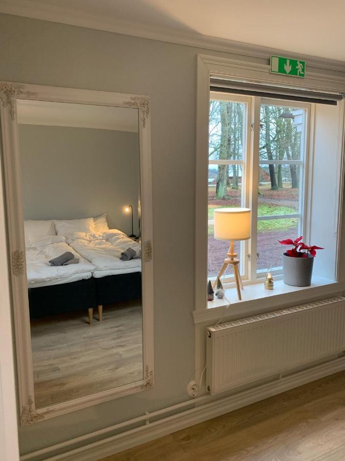 Segerstadsby Gardshotell Ab Vålberg Buitenkant foto